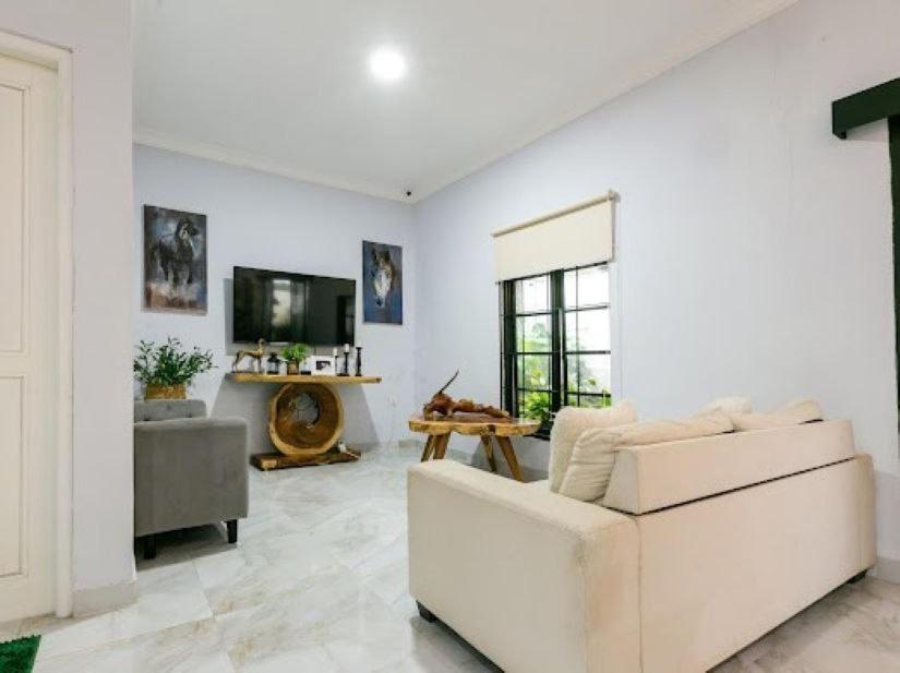 Stylish Villa At Green Apple U 35A Cipanas Puncak Sindanglaya Екстериор снимка